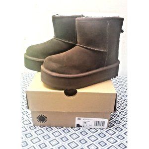 NIB UGG Size 13 Kids' Classic Ultra Mini Platform Brown Boot